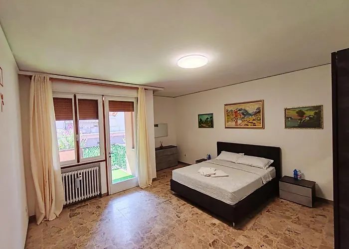 Tarak Palace Bed & Breakfast Mestre