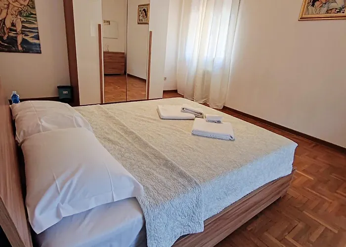 Tarak Palace Bed & Breakfast *