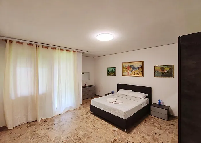 Tarak Palace Bed & Breakfast