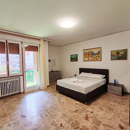 Tarak Palace Bed & Breakfast