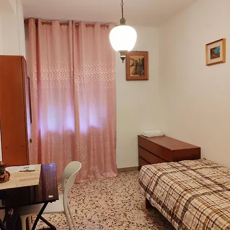 Bed and Breakfast Tarak Palace